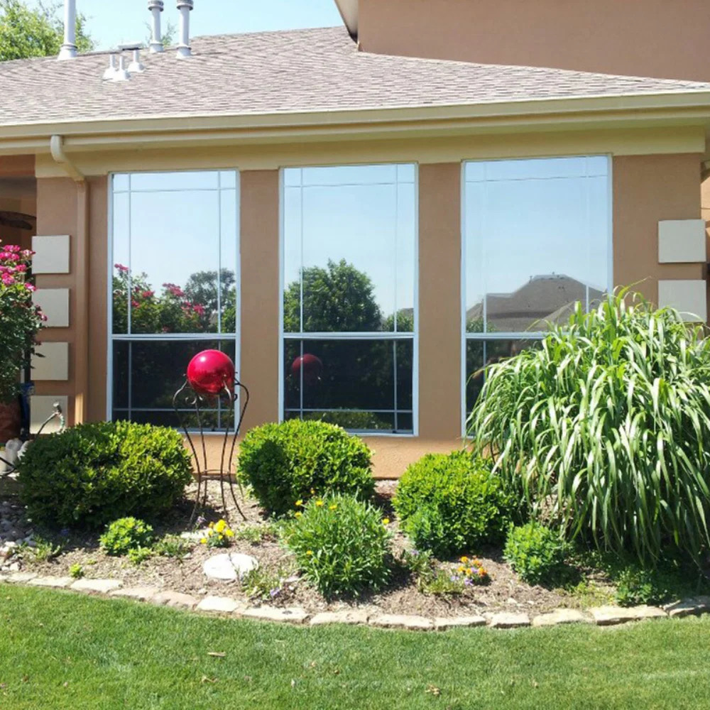 reflective-one-way-privacy-glass-window-in-41191417_5.jpg